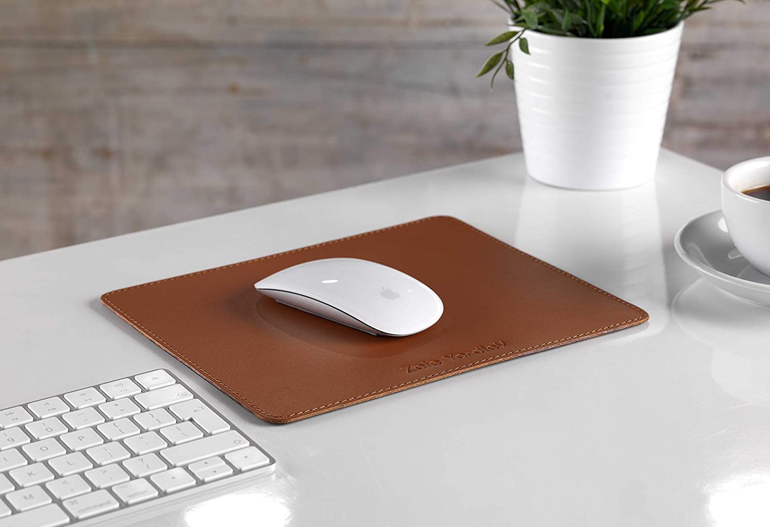 Beau tapis souris cuir magicmouse