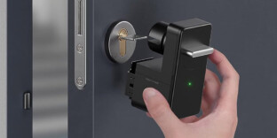 Porte serrure connectée APPLE HOMEKIT